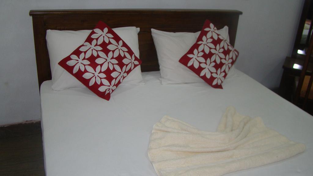 White Heart Hotell Ella Exteriör bild