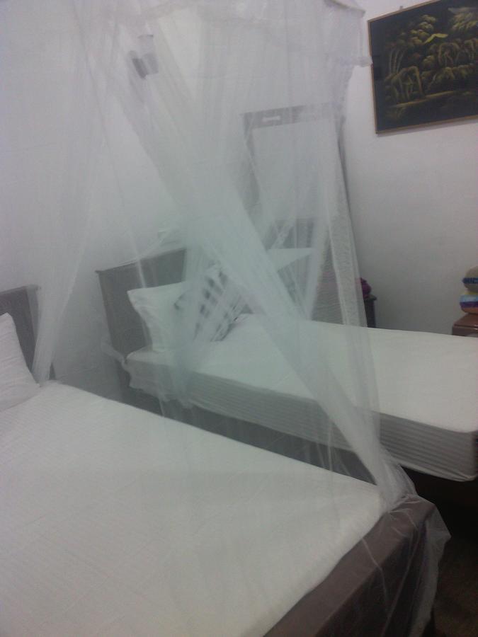 White Heart Hotell Ella Exteriör bild
